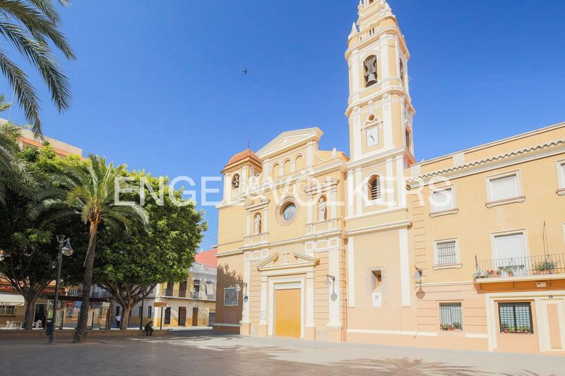 Foto 15d72c94-c850-41f8-9483-330a6caf6438. Pis amb calefacció a El Cabanyal-El Canyamelar Valencia