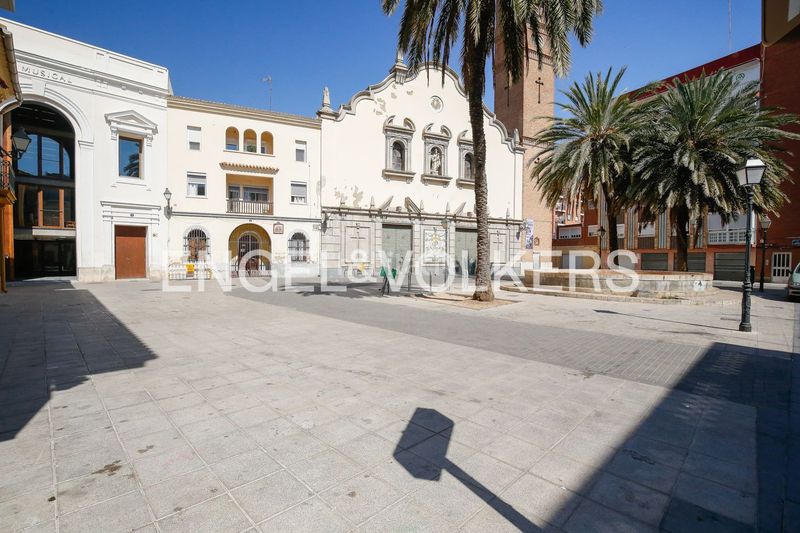 Foto d9627f77-8231-41f2-beaf-11fe7e80d2b5. Pis amb calefacció a El Cabanyal-El Canyamelar Valencia