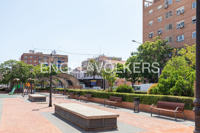 Foto e3203855-6aa4-44d1-9c75-85d8064ff758. Pis amb calefacció a El Cabanyal-El Canyamelar Valencia