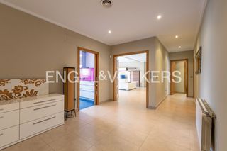 Casa a schiera in Carcaixent. Luminosa vivienda con patio, terrazas y garaje en carcaixent