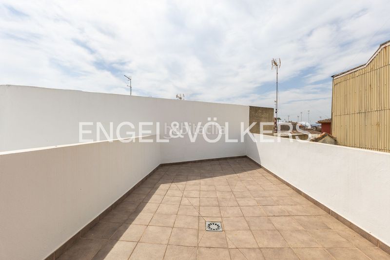 Foto f4910dcb-0fae-43c1-b661-9305ea2911fe. Casa adossada amb calefacció aparcament a Carcaixent