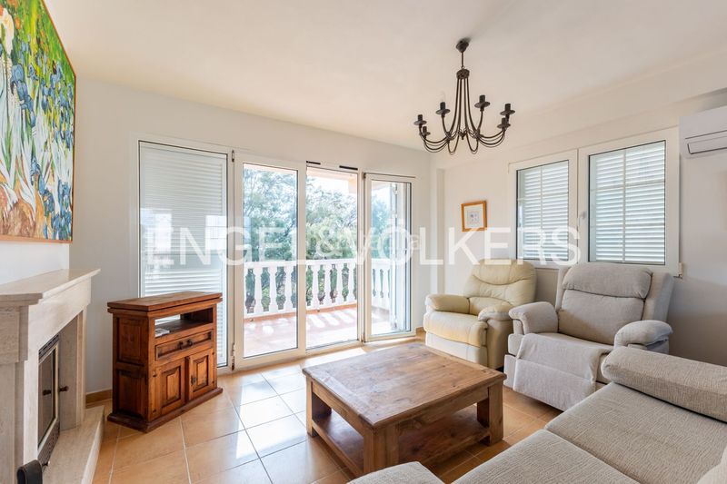 Foto 5d5338b4-3854-48d1-bef5-046844446ab2. Casa amb calefacció aparcament a El Marenyet Cullera