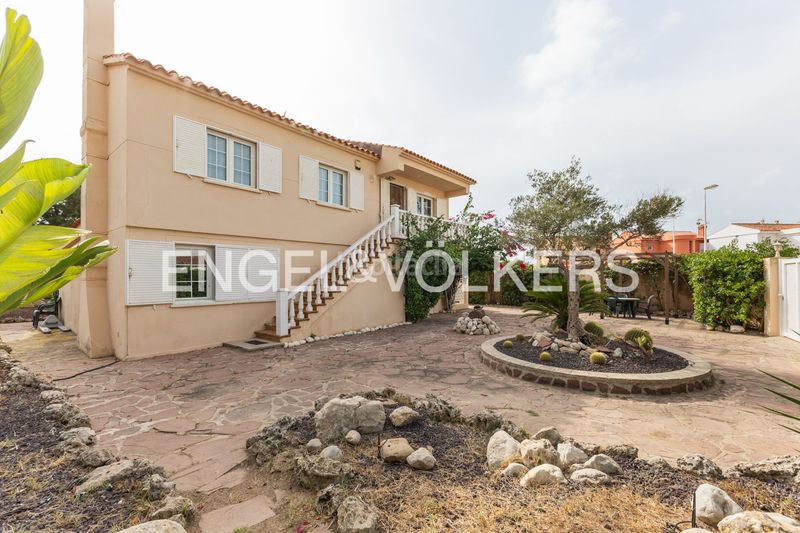 Foto f431fdb4-3319-4a9b-ac5b-8a83e77df63e. Casa amb calefacció aparcament a El Marenyet Cullera
