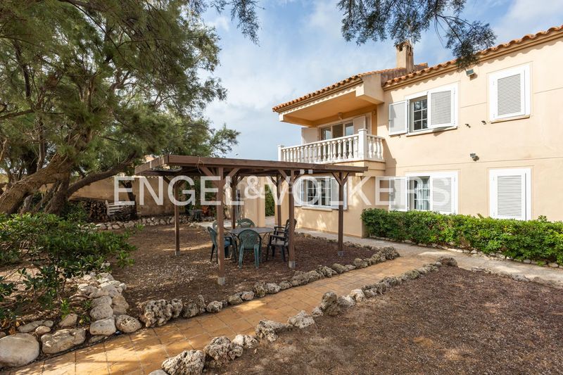 Foto f92b249a-90a7-42a4-83f3-49ce27d75e13. Casa amb calefacció aparcament a El Marenyet Cullera