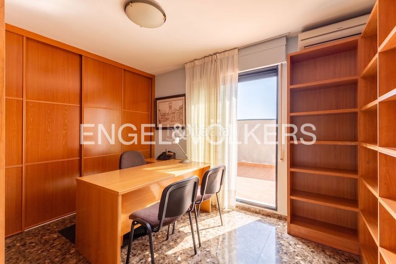 Foto 010e319b-940d-4c01-8481-a03e5b90ee54. Àtic amb calefacció aparcament a Zona Avenida del Mar Castellón de la Plana