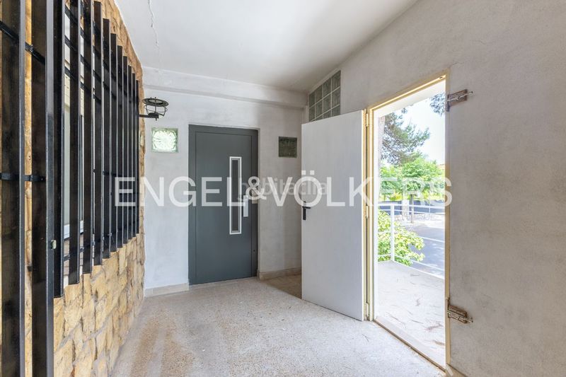 Foto 09eb7b98-e118-448e-820b-87a1fa127092. Casa amb calefacció aparcament piscina a La Cañada Paterna