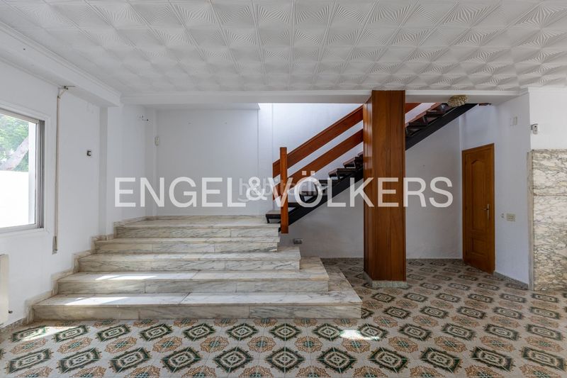 Foto aeaa2cc5-d64c-484d-a6c6-0e6afb09c3ca. Casa amb calefacció aparcament piscina a La Cañada Paterna
