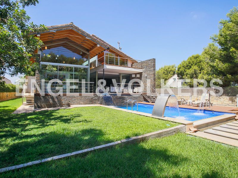 Foto 3ea51a44-0670-4cd6-b60a-9839e3f6e254. Lloguer casa amb calefacció aparcament piscina a Bétera