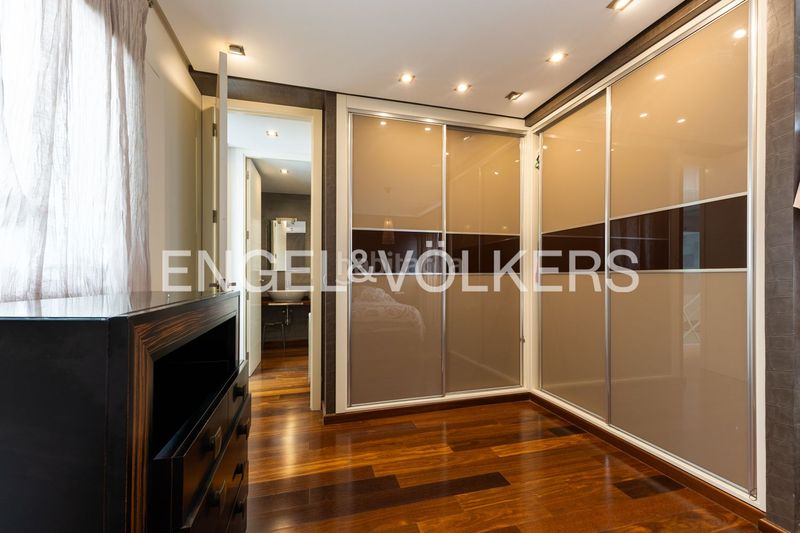 Foto af4481c0-8efc-4950-bf5b-89e863a0576a. Casa adossada amb calefacció aparcament a Massamagrell