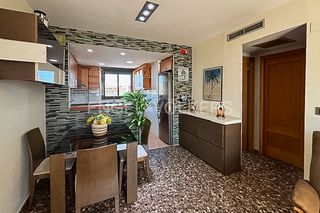 Miete Dachwohnung in Barrio Benicalap. Atico con dos terrazas en benicalap