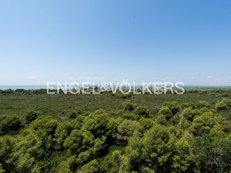 Foto d600225b-a9f0-4062-aa16-23c4e7f64ce8. Pis amb calefacció aparcament piscina a El Saler Valencia
