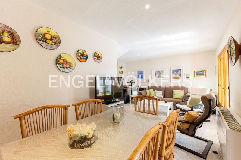 Foto 4e1e57d6-bbc2-4a73-b652-ce3e7159399e. Casa adossada amb calefacció aparcament a Playa Morros de Gos Oropesa del Mar