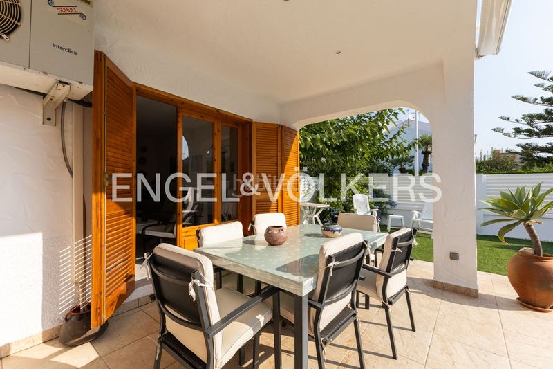 Foto 8285d6ff-1fa7-4eda-90b9-0291904c2b7f. Casa adossada amb calefacció aparcament a Playa Morros de Gos Oropesa del Mar