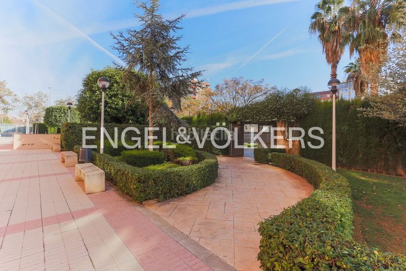 Foto 05a4572c-4af4-4884-b349-4947a9ce6498. Pis amb calefacció aparcament piscina a Nou Campanar Valencia