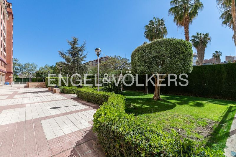 Foto bdaa4981-a230-407a-b3d5-2c91116a11d3. Pis amb calefacció aparcament piscina a Nou Campanar Valencia