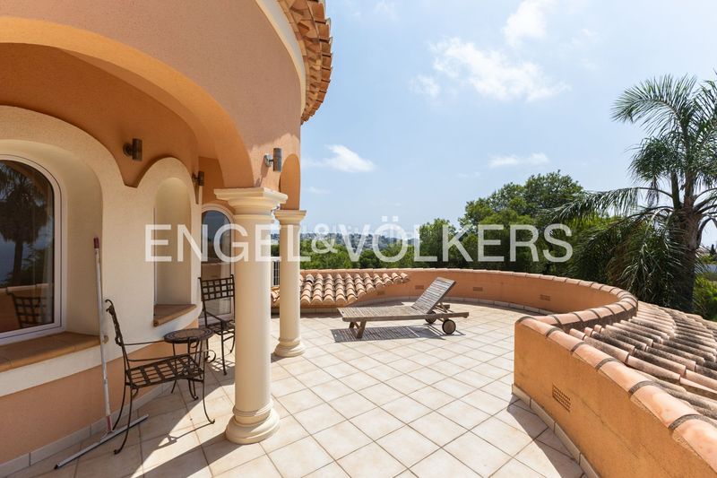 Foto 1eef989e-d52e-4e9a-b633-375af9c7eb42. Casa amb calefacció aparcament piscina a La Granadella - Costa Nova Xàbia