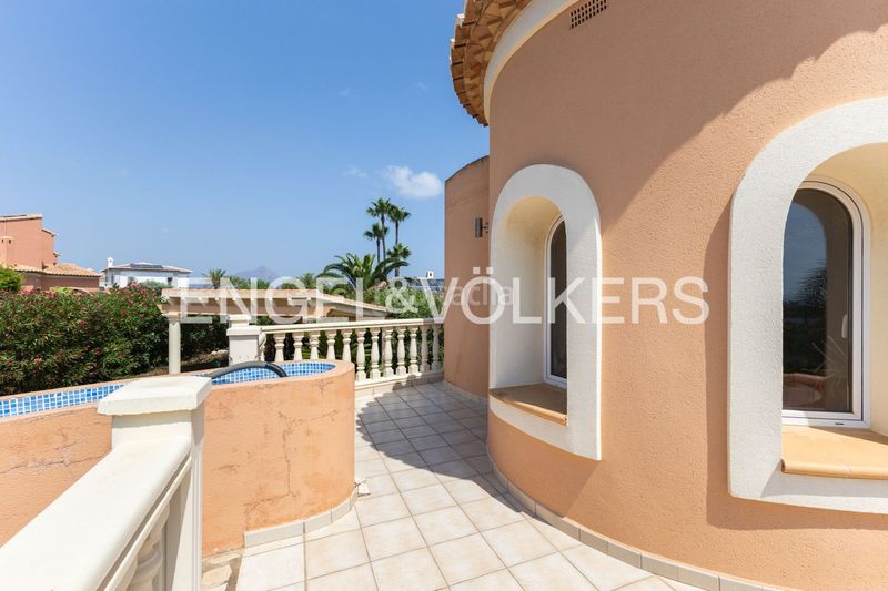 Foto 541d4de2-0be5-4929-8a9e-d5d1b79d7043. Casa amb calefacció aparcament piscina a La Granadella - Costa Nova Xàbia
