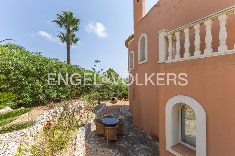 Foto 8505f704-703a-4b59-a2bf-bc21d1abd66a. Casa amb calefacció aparcament piscina a La Granadella - Costa Nova Xàbia