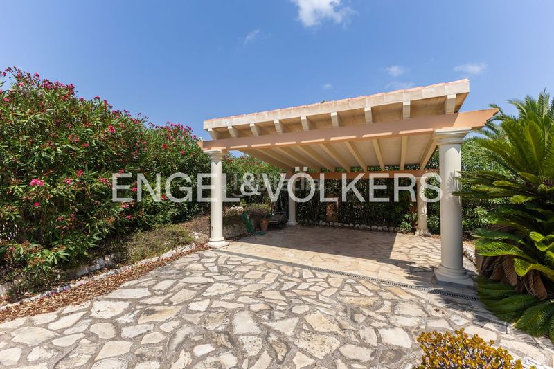 Foto 8ad41920-96dd-4436-a710-833648c23a42. Casa amb calefacció aparcament piscina a La Granadella - Costa Nova Xàbia