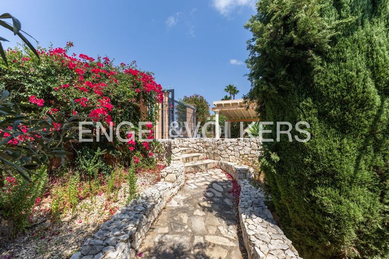Foto bdeeca6f-f9ab-4869-8971-dd33dadf7d3b. Casa amb calefacció aparcament piscina a La Granadella - Costa Nova Xàbia