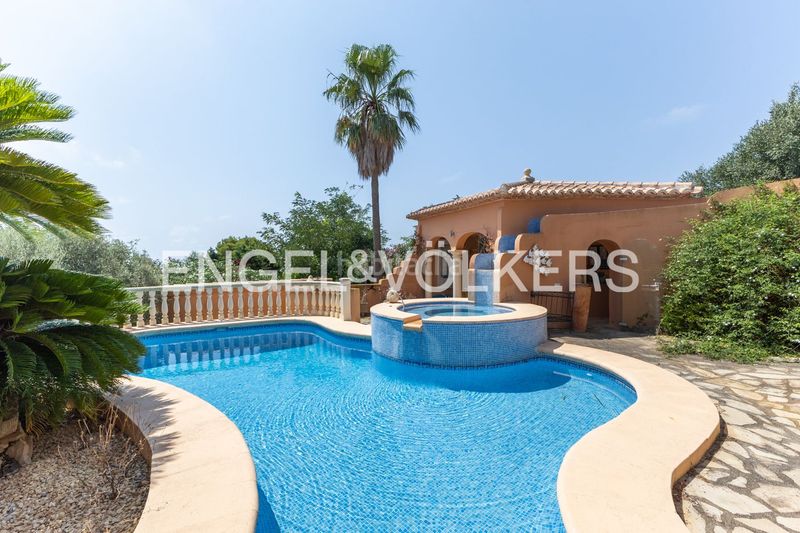 Foto faba4853-581b-4f3b-9c32-fe46d1b90458. Casa amb calefacció aparcament piscina a La Granadella - Costa Nova Xàbia