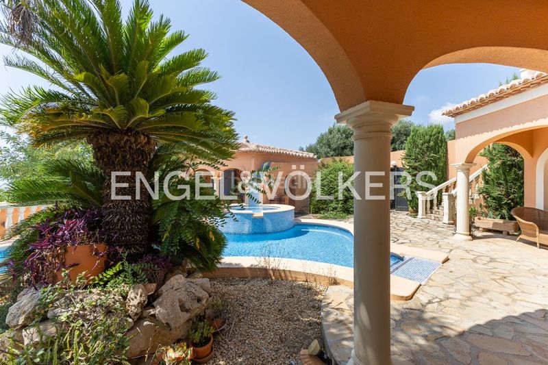 Foto fac72b83-0363-4d0c-8254-9767e9984184. Casa amb calefacció aparcament piscina a La Granadella - Costa Nova Xàbia