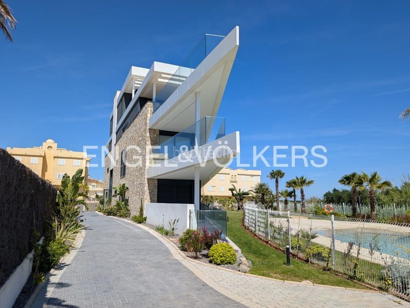 Foto c7476997-81fa-49d0-9ee9-afea239a28f1. Àtic amb calefacció aparcament piscina a El Palmar - Los Molinos Dénia