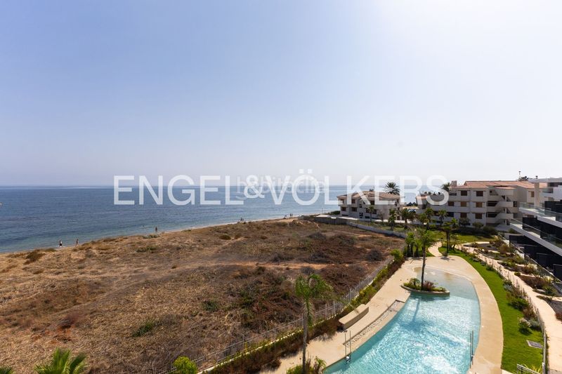 Foto d48092d0-28d0-4432-b65b-5ad5cfadcac6. Àtic amb calefacció aparcament piscina a El Palmar - Los Molinos Dénia