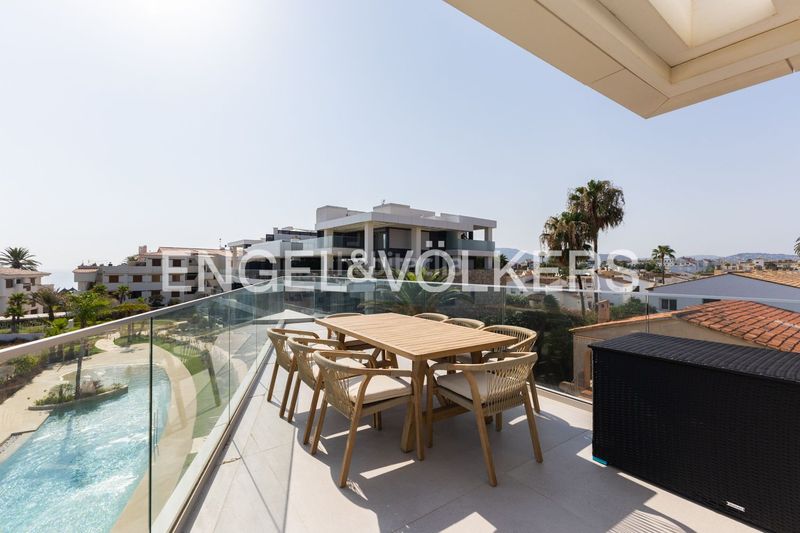 Foto f4175a44-0e04-450b-8e62-1b803fd532ea. Àtic amb calefacció aparcament piscina a El Palmar - Los Molinos Dénia