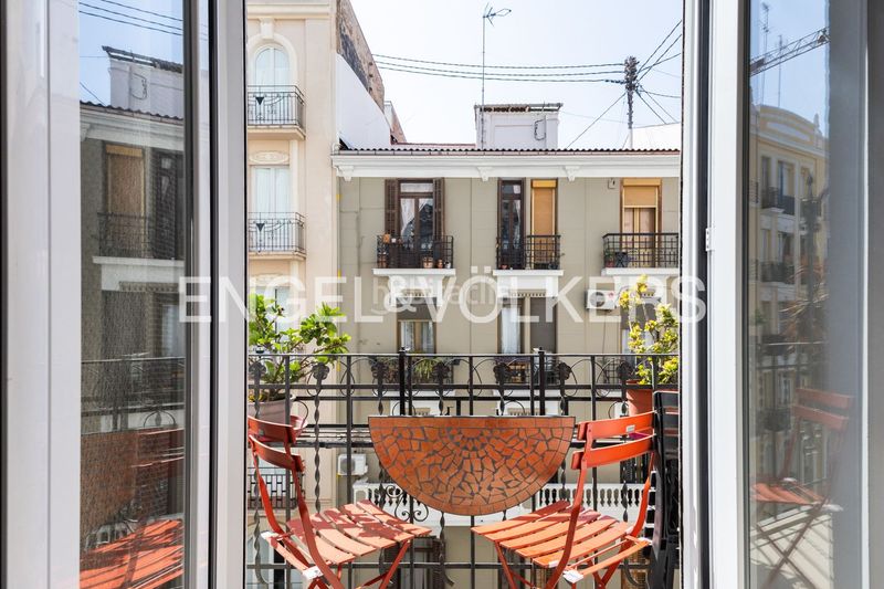 Foto 3ff7b635-fa1f-4e7a-b74a-3379e982c572. Pis amb calefacció a Russafa Valencia
