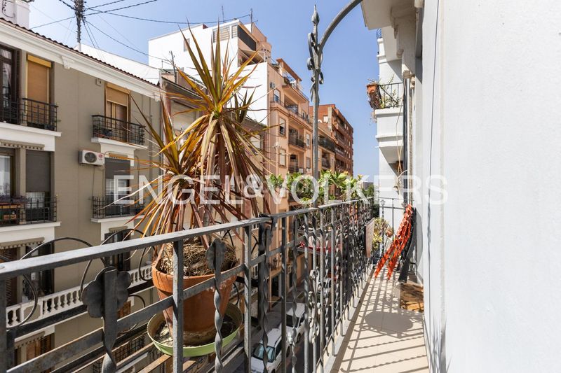 Foto d9b694cd-5ac5-4523-91d6-5d270a5af3ba. Pis amb calefacció a Russafa Valencia