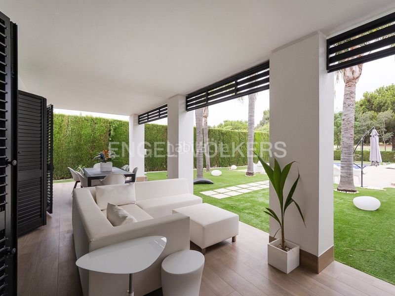 Foto 47264f7f-b787-40c5-9af0-1570f9803468. Lloguer casa amb calefacció piscina a Torre en Conill-Cumbres de San Antonio Bétera