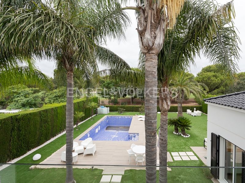 Foto 5094a942-e829-4312-9d59-b60b47488d1a. Lloguer casa amb calefacció piscina a Torre en Conill-Cumbres de San Antonio Bétera