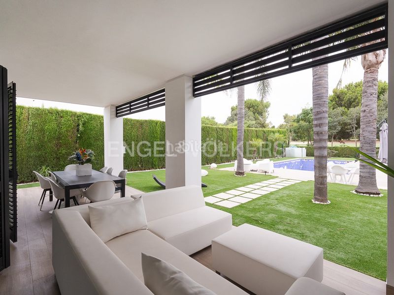 Foto ea7067c2-1fc3-4f0c-aeb9-ff7a4c770c6b. Lloguer casa amb calefacció piscina a Torre en Conill-Cumbres de San Antonio Bétera