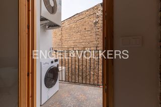 Lloguer Pis  Volta del rossinyol. Coqueta vivienda de alquiler temporal rústica en pleno centro de