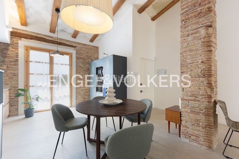 Foto 4e9aff23-44a7-495a-ac76-825e39aacee1. Rent flat with heating in Trinitat Valencia