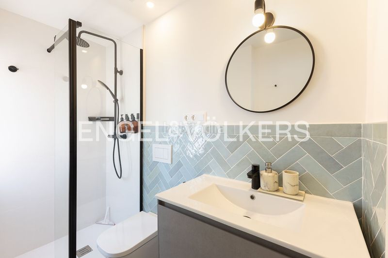 Foto 7fd4a80c-bdee-42f6-bda5-0a78d6120cbc. Rent flat with heating in Trinitat Valencia