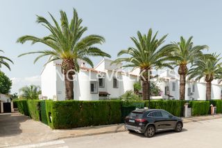 House in El Palmar - Los Molinos. Moderno adosado cerca del mar