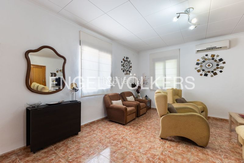 Foto b08a31da-79cc-47ec-9e3f-5a5d9d1d2d2e. Casa amb calefacció aparcament a Rafelguaraf