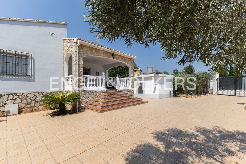 Foto de92ec13-de9b-479e-a744-677cd5e92fd2. Casa amb calefacció aparcament a Rafelguaraf