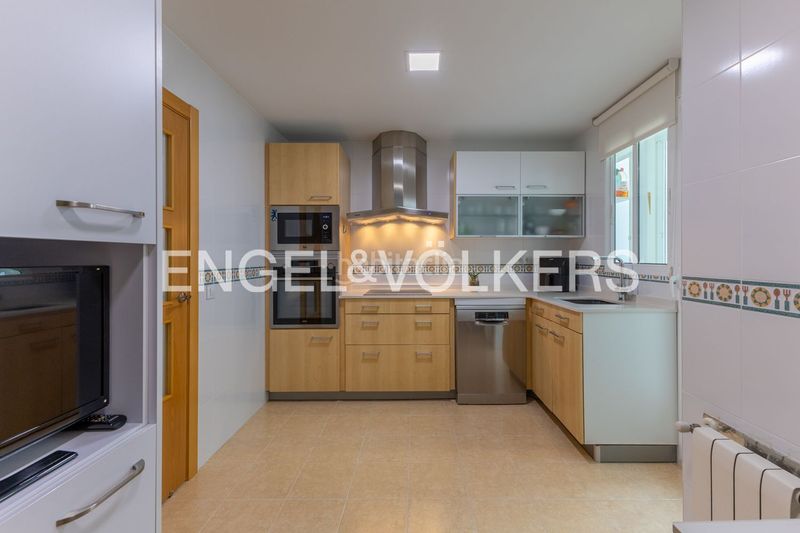 Foto a0cd6d69-4963-41ab-81d9-9271c1a31e12. Pis amb calefacció a Marxalenes Valencia