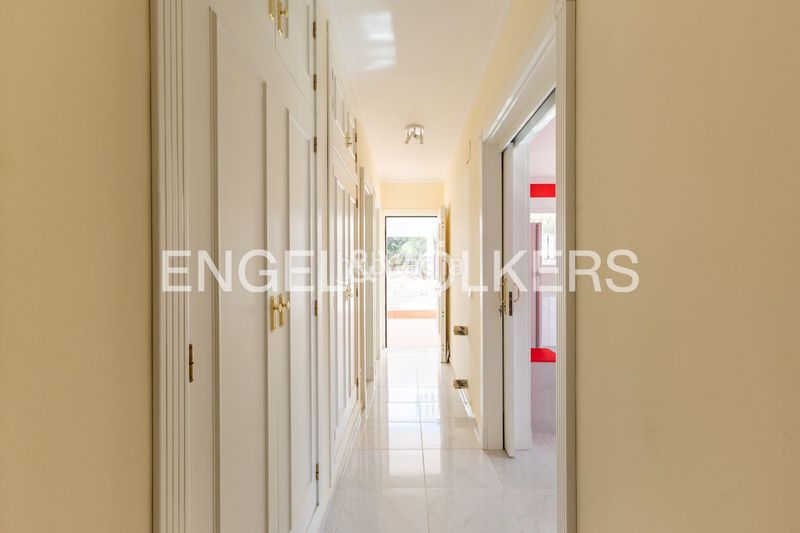 Foto 4553ea1a-f879-4253-8672-87cd25fe44c3. Casa amb calefacció aparcament a Los Pinares-La Masia Bétera