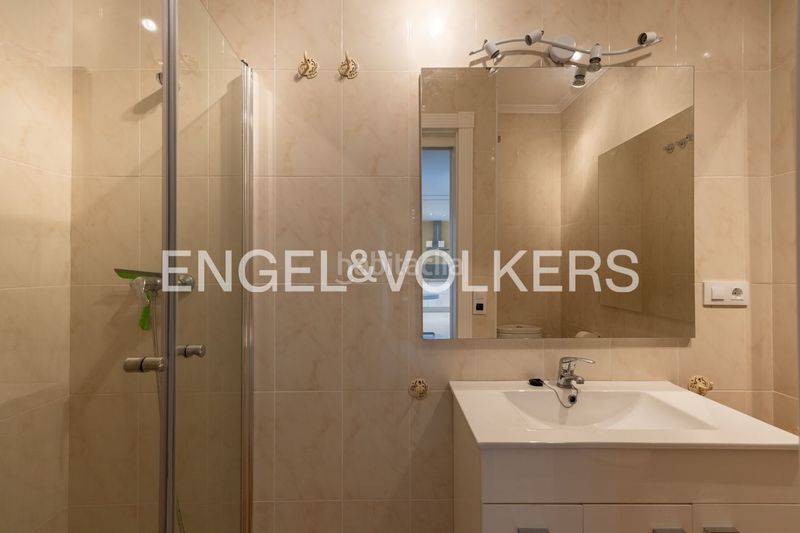 Foto 599fedbe-c1e6-4818-94e3-ff960da62173. Casa amb calefacció aparcament a Los Pinares-La Masia Bétera