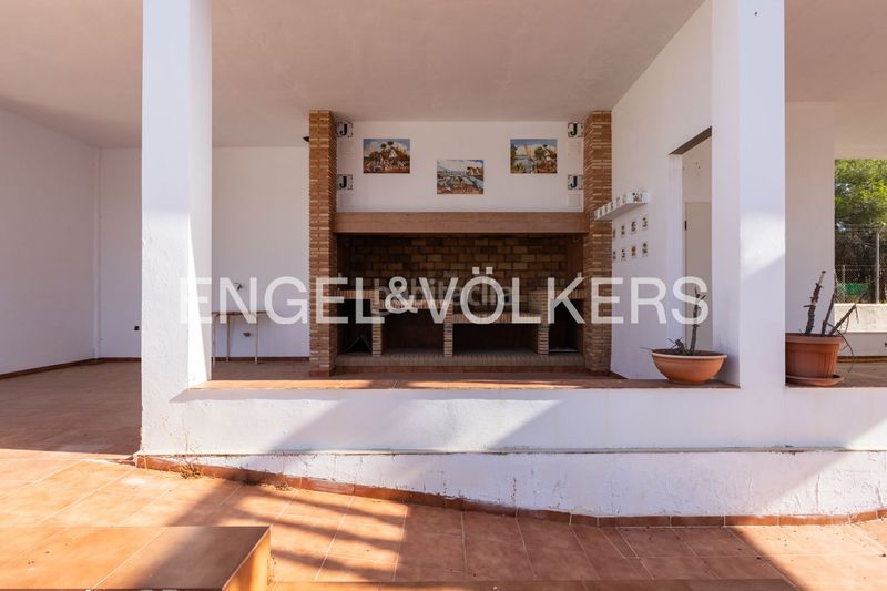 Foto e9a625e4-e7a1-499c-b5b2-634833d6e7b8. Casa amb calefacció aparcament a Los Pinares-La Masia Bétera