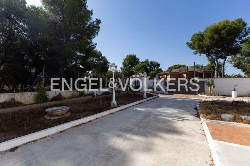 Foto f5930b1c-051e-4f17-80f7-9f74a094cedc. Casa amb calefacció aparcament a Los Pinares-La Masia Bétera