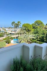 Lloguer Pis  Avenida de joan fuster. Moderno piso con terraza y vistas al mar en dénia