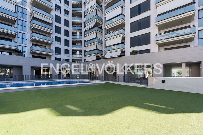 Foto 503df394-af4d-4e21-9856-c5e1c0529d2b. Rent flat with heating parking pool in Centro puerto Sagunt