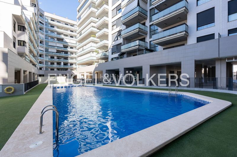 Foto cd9413c9-8882-4bb7-aed3-e42497916219. Rent flat with heating parking pool in Centro puerto Sagunt