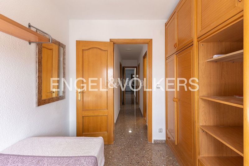 Foto 2b5d4475-93a6-4be2-a3ff-d19165878a94. Pis amb calefacció aparcament a Sant Pau Valencia