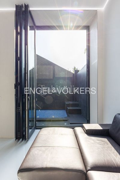 Foto b8775c8b-f07d-4314-9242-d6a4a7bd9550. Casa adossada amb calefacció piscina a La Punta Valencia